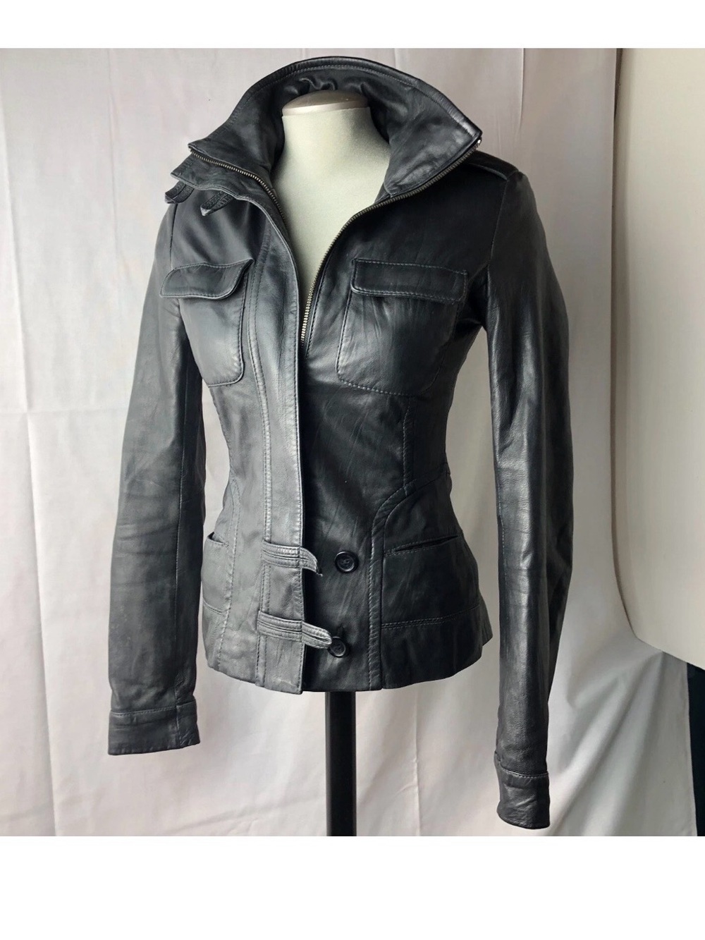 DANIER Women's Black Biker Style Real Leather Jacket  size 2XS